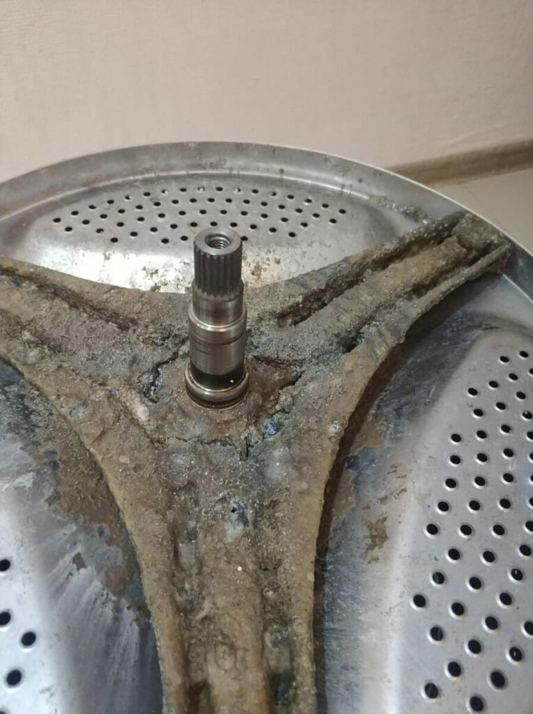 Как понять, что износились подшипники стиральной машины